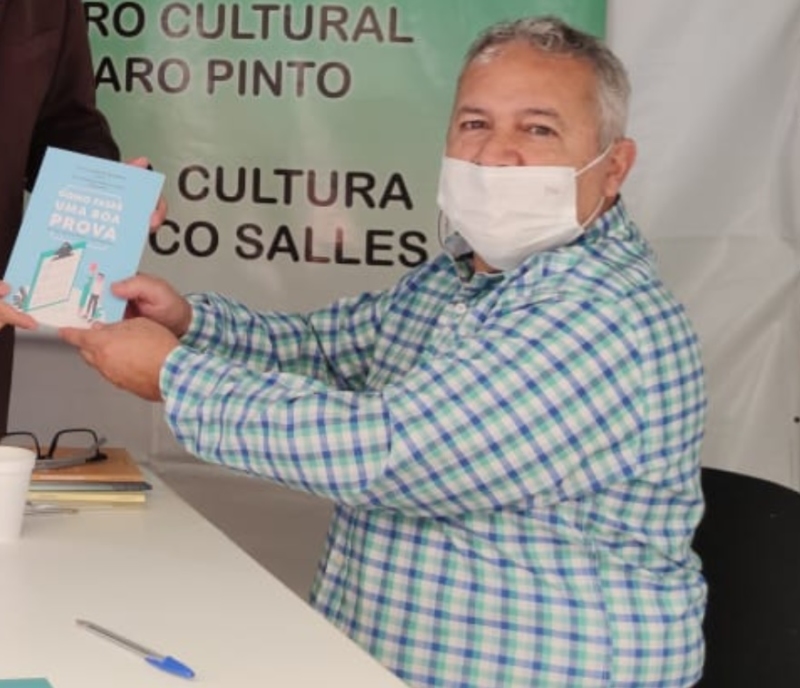 Lançado livro Como Fazer uma boa prova do Prof Dr Paulo Ricardo Machado Weissbach Alcir